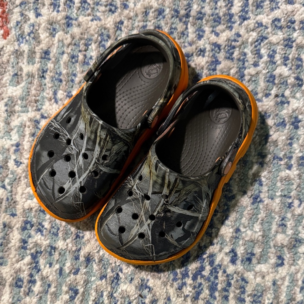 Kids Camo Crocs - Size 10/11